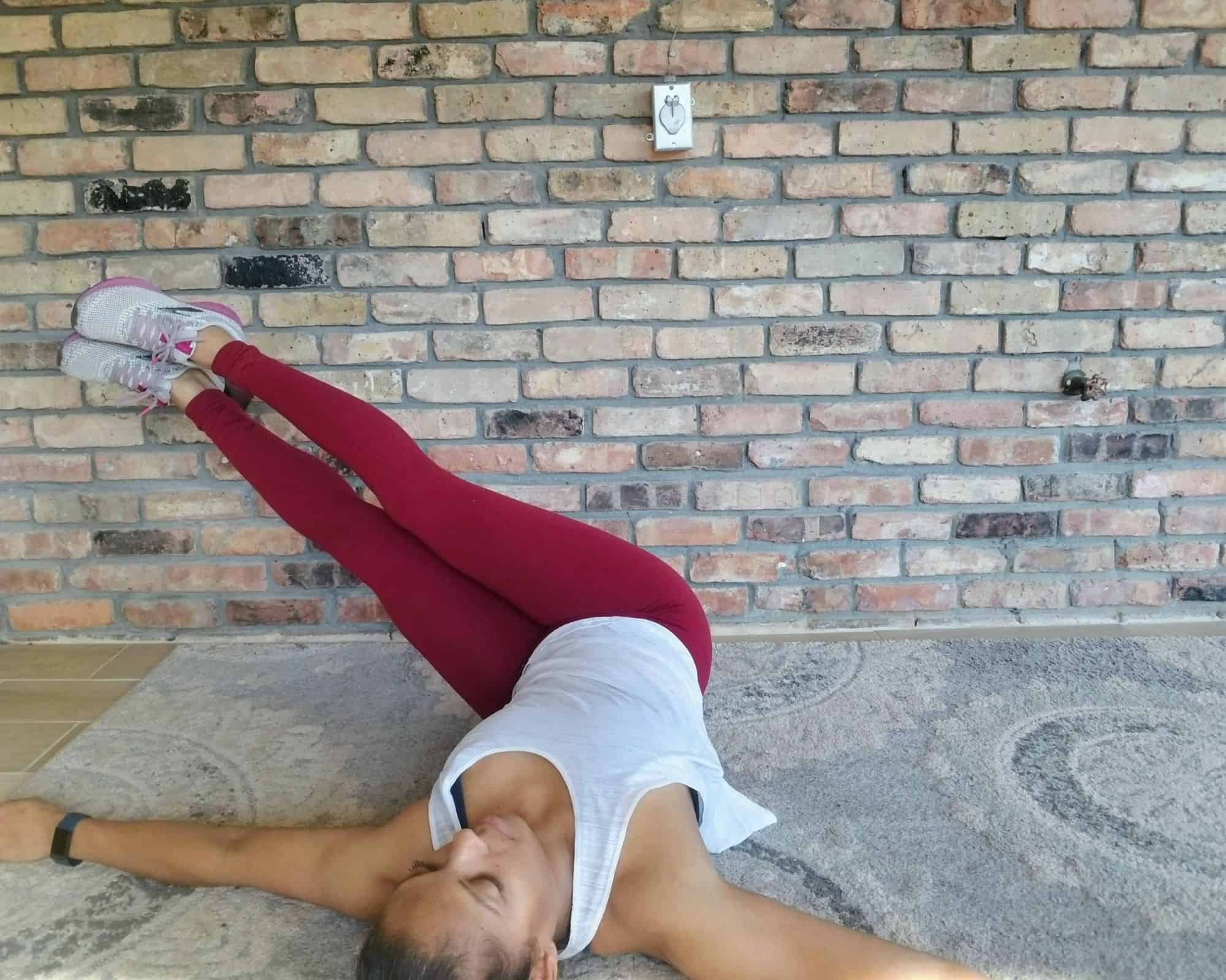 Quick 20 Minute Beginner HIIT Workout - No Equipment